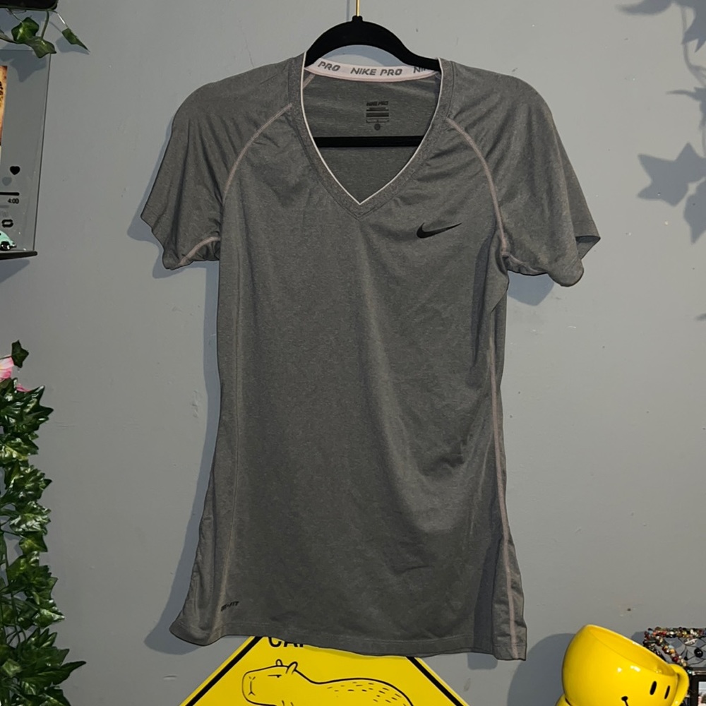 Women’s Nike Pro V neck tee